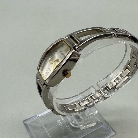 3/$30 Armitron Women’s Watch Silver Tone Faceted Crystal Domed Glass 7" - Picture 5 of 16